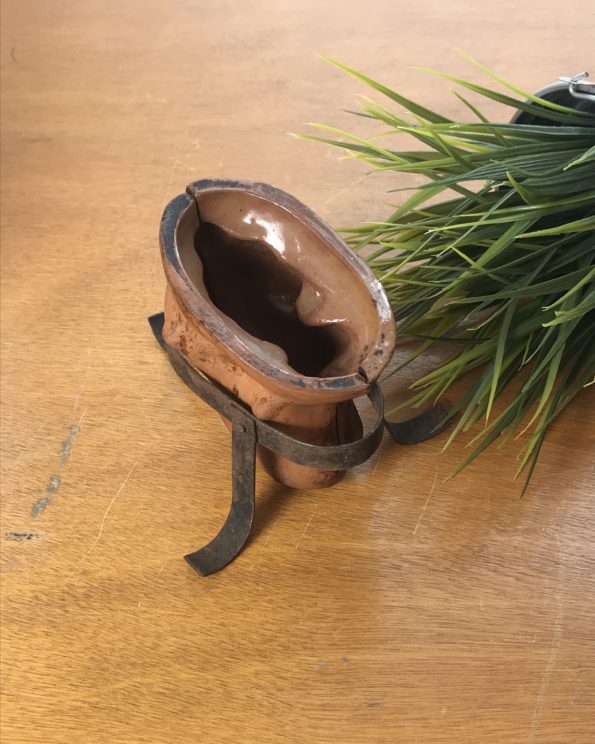 Osterhase klein antik Keramik Backform mit Ständer Obersicht