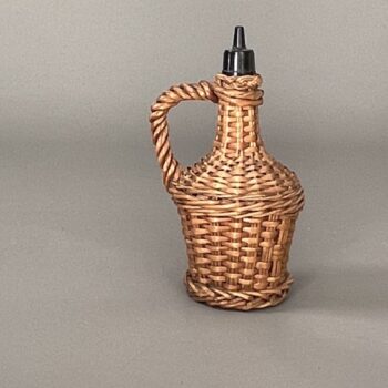Maggiflasche mit Weide umflochten, Vintage