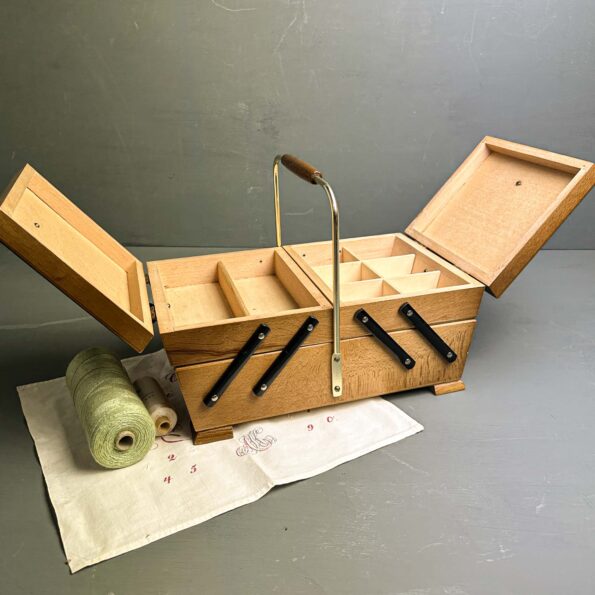 naehkaestchen holz midcentury 3