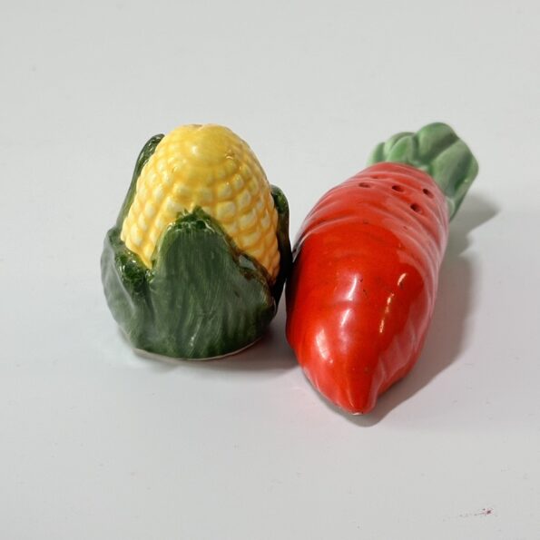 Salz- und Paprikastreuer Veggie-Design in Form von Paprika und Mais